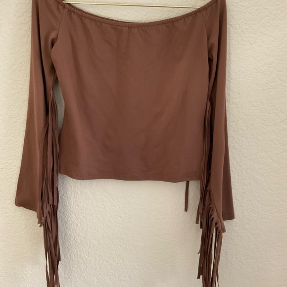 New SHEIN Brown Off-Shoulder Fringe Blouse - Picture 6 of 7